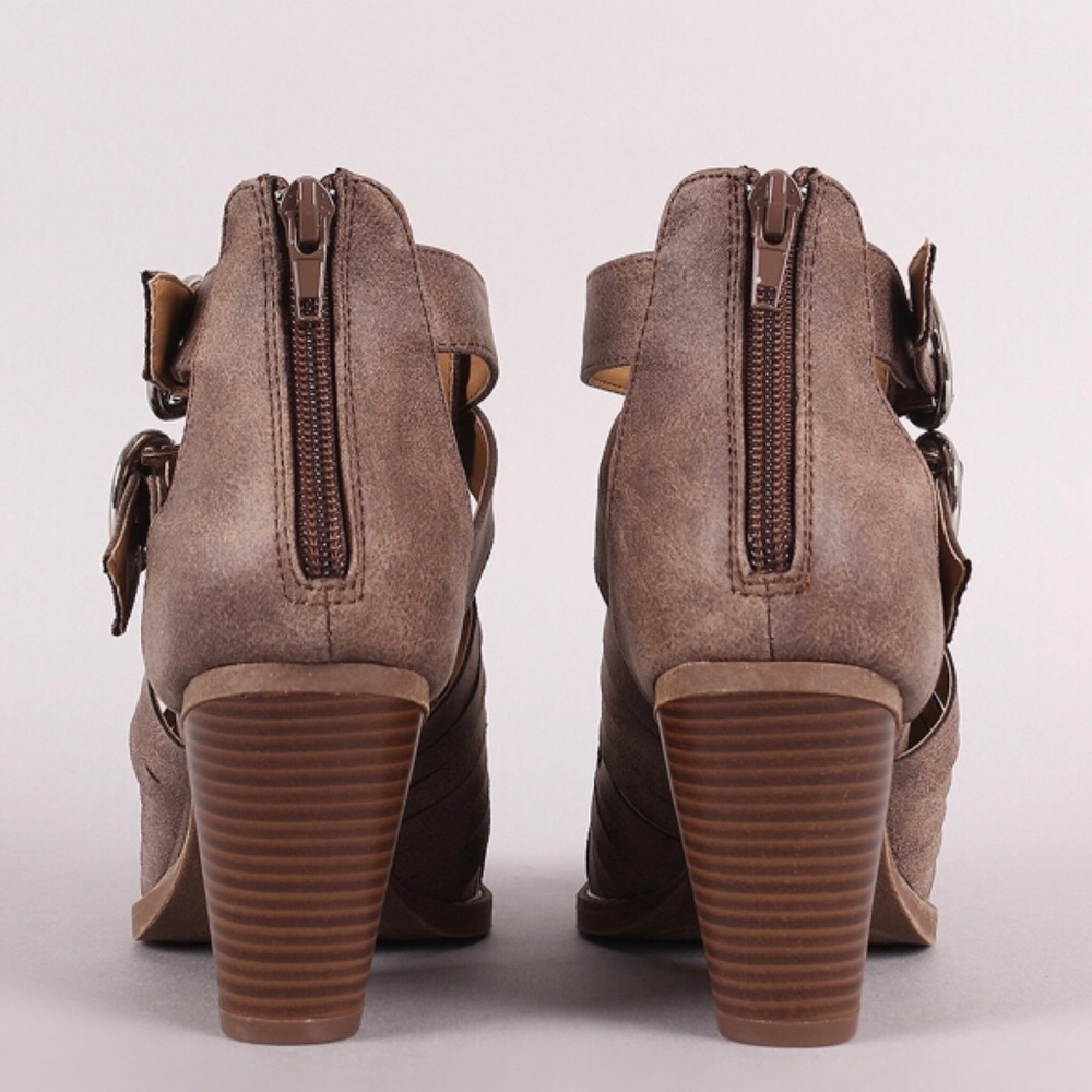 WOVEN BUCKLE BOOTIE (Dark Taupe) - Picture 9 of 10